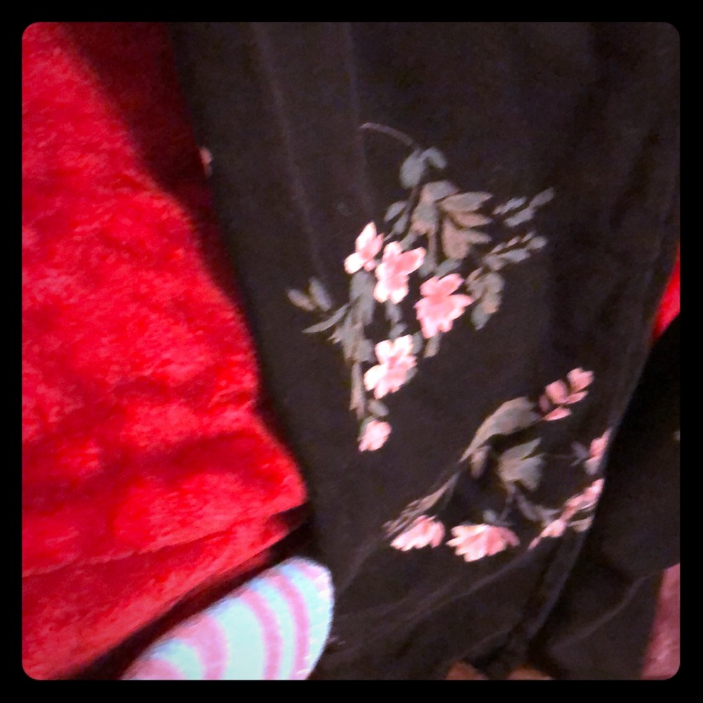 Black floral leggings